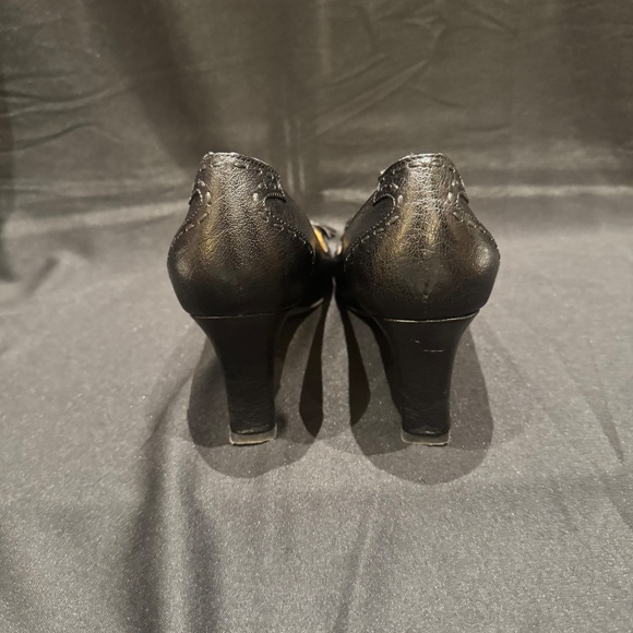 Vintage Burberry Office Shoes - Picture 3 of 6